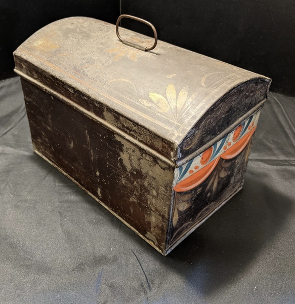 Toleware Document Box