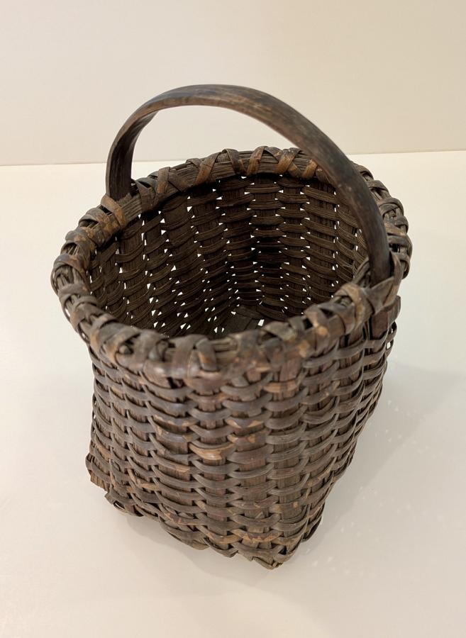 Very Early Small Splint Basket