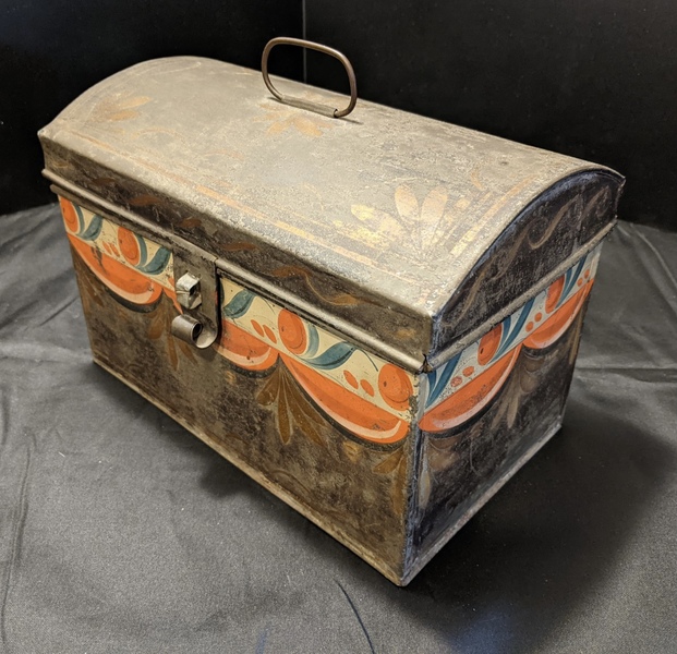 Toleware Document Box