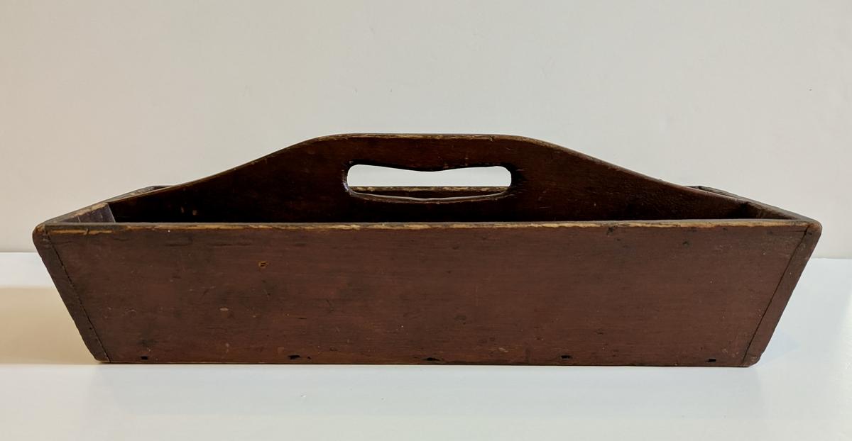 Red Painted Long Rectangular Carrier