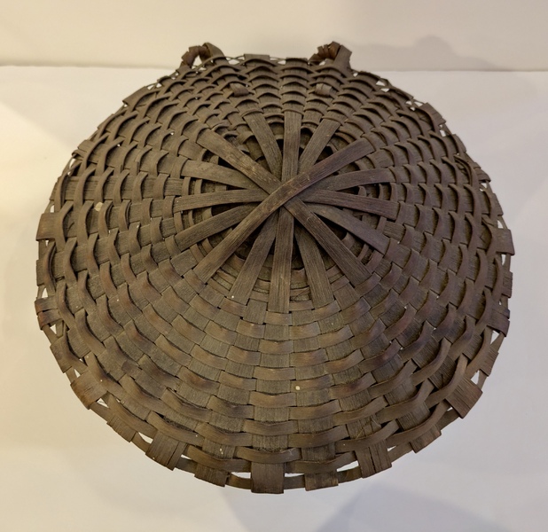 Rare Cake Basket