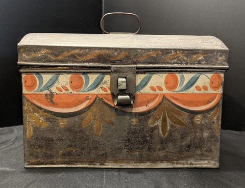 Toleware Document Box