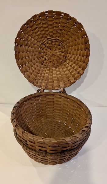 Rare Cake Basket