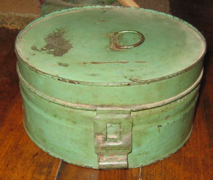 13. Round Spice Tin