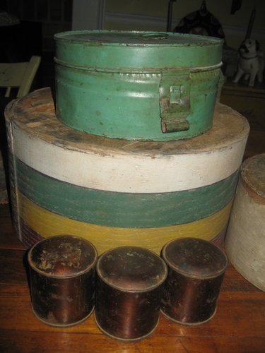 13. Round Spice Tin
