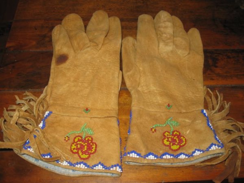 49.Early Plains Tribal Deerskin Gloves