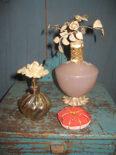 5. Victorian Perfume Atomizer Bottles