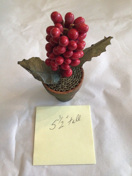 SWEET VINTAGE POTTED HOLLY