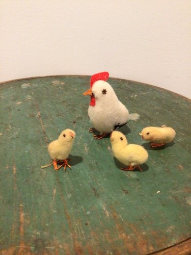 Sweet Spun Cotton Mama Hen and 3 Chicks