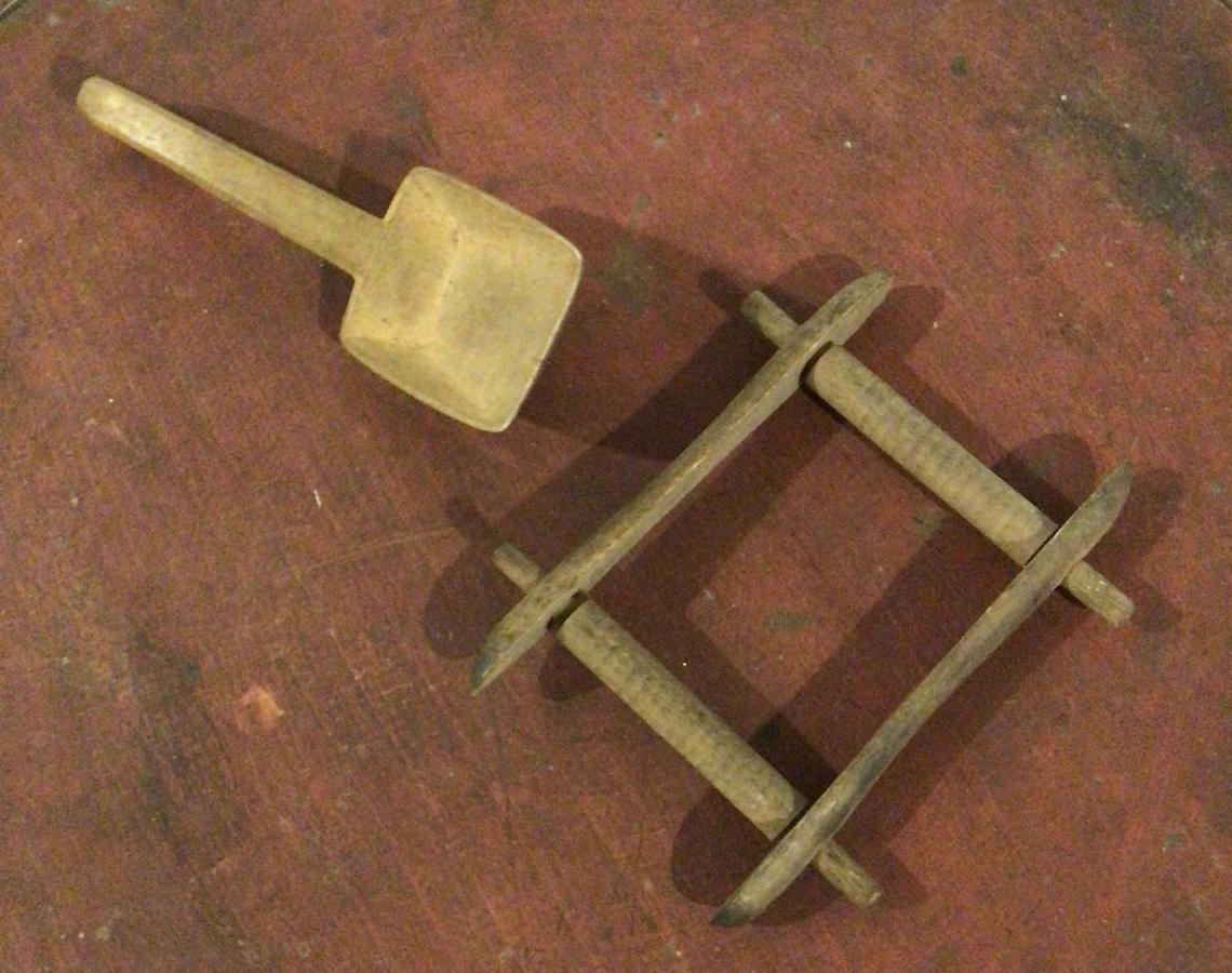 MINIATURE SCOOP AND WINDER