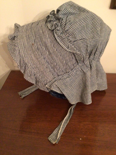 Early Blue And White Bonnet