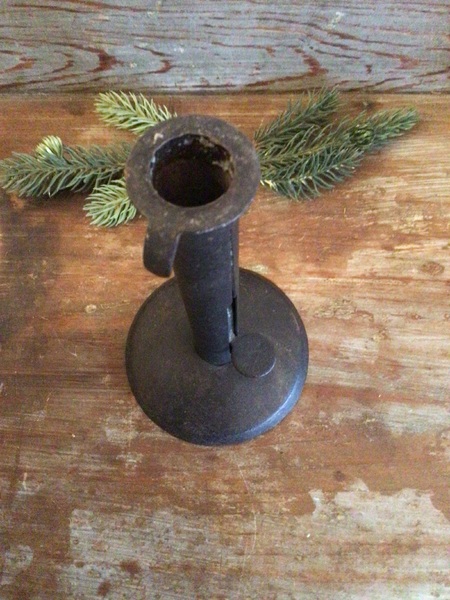 Early cleated hogs scrapper candlestick