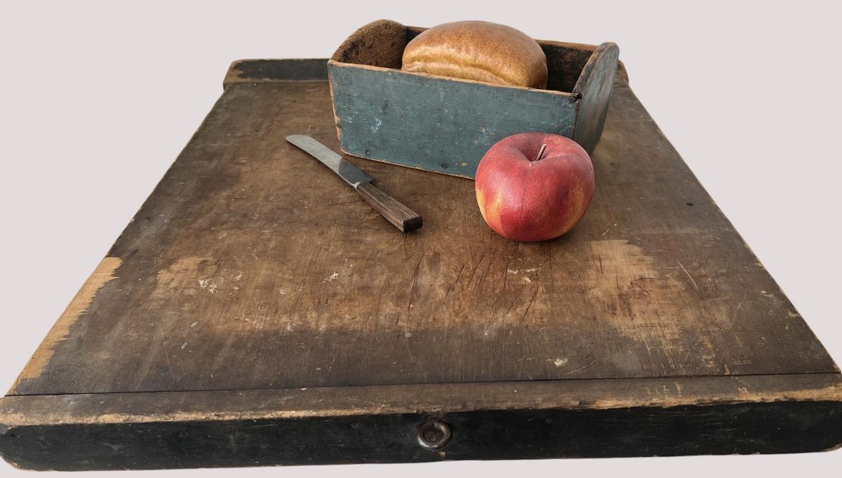 Painted Cutting Board/Dough Board