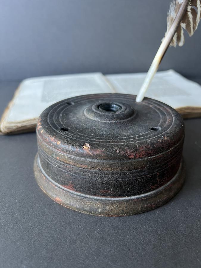 Late 18th/ 19th. c. Wooden w/Glass Insert Inkwel