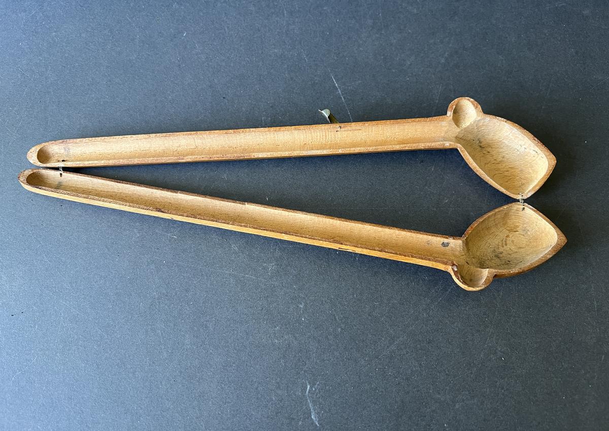 19th. century Signed Wooden Pipe Case