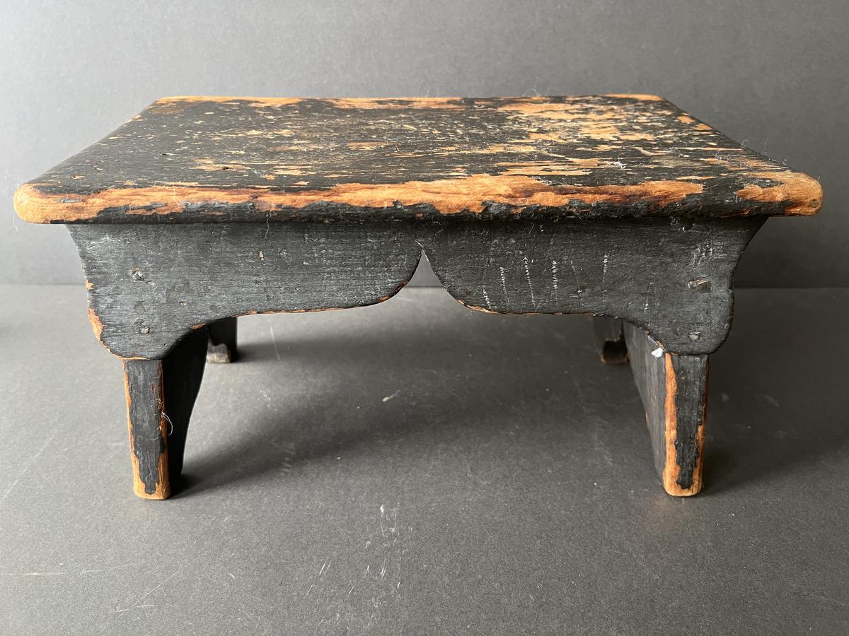 American Painted Small Bench