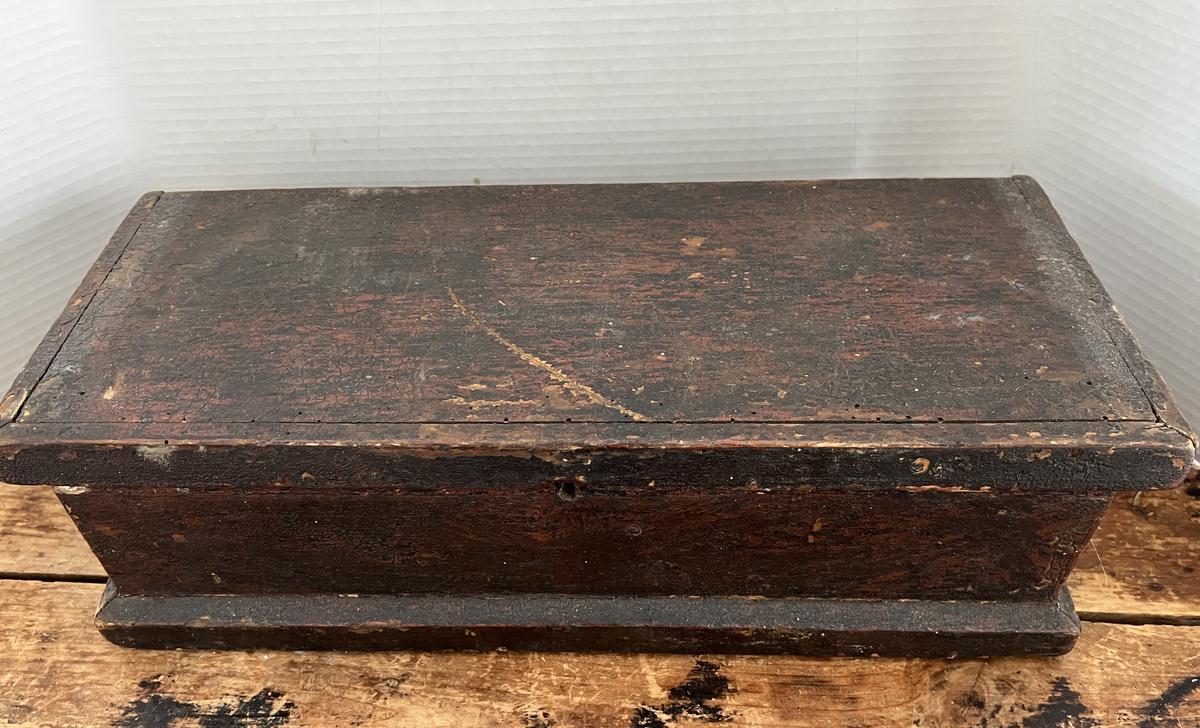 Painted Table Box w/Key