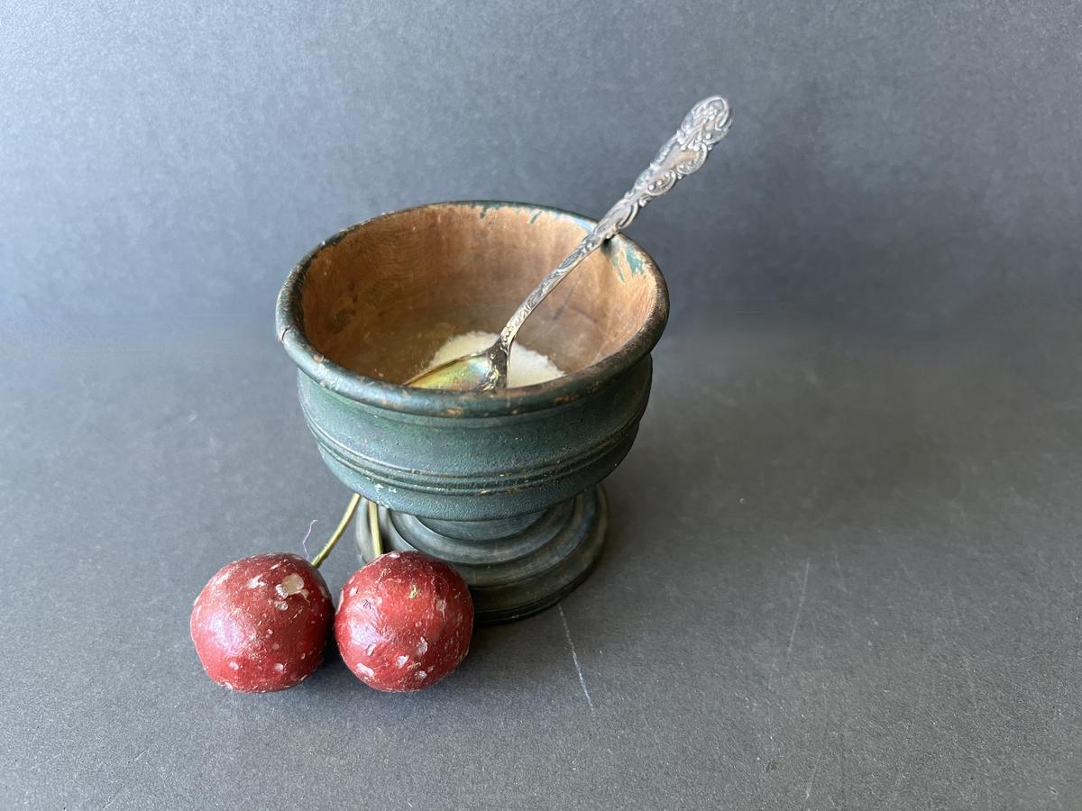 19th. century Treen, Green Painted Master Salt