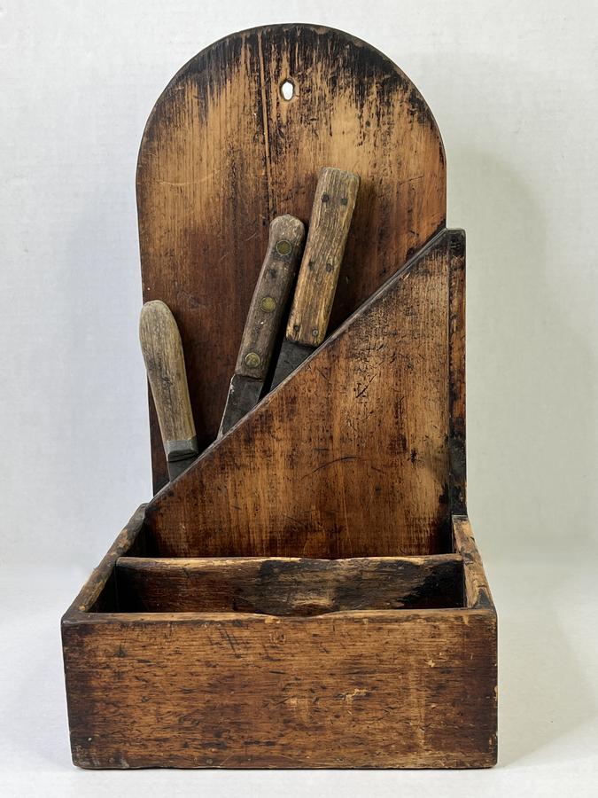 Exceptional Wall Box w/Knife Storage