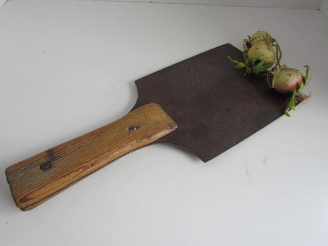 Unusual Small Peel
