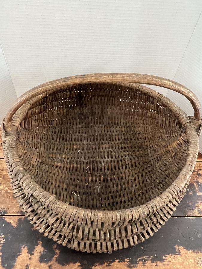 Large Buttock Basket