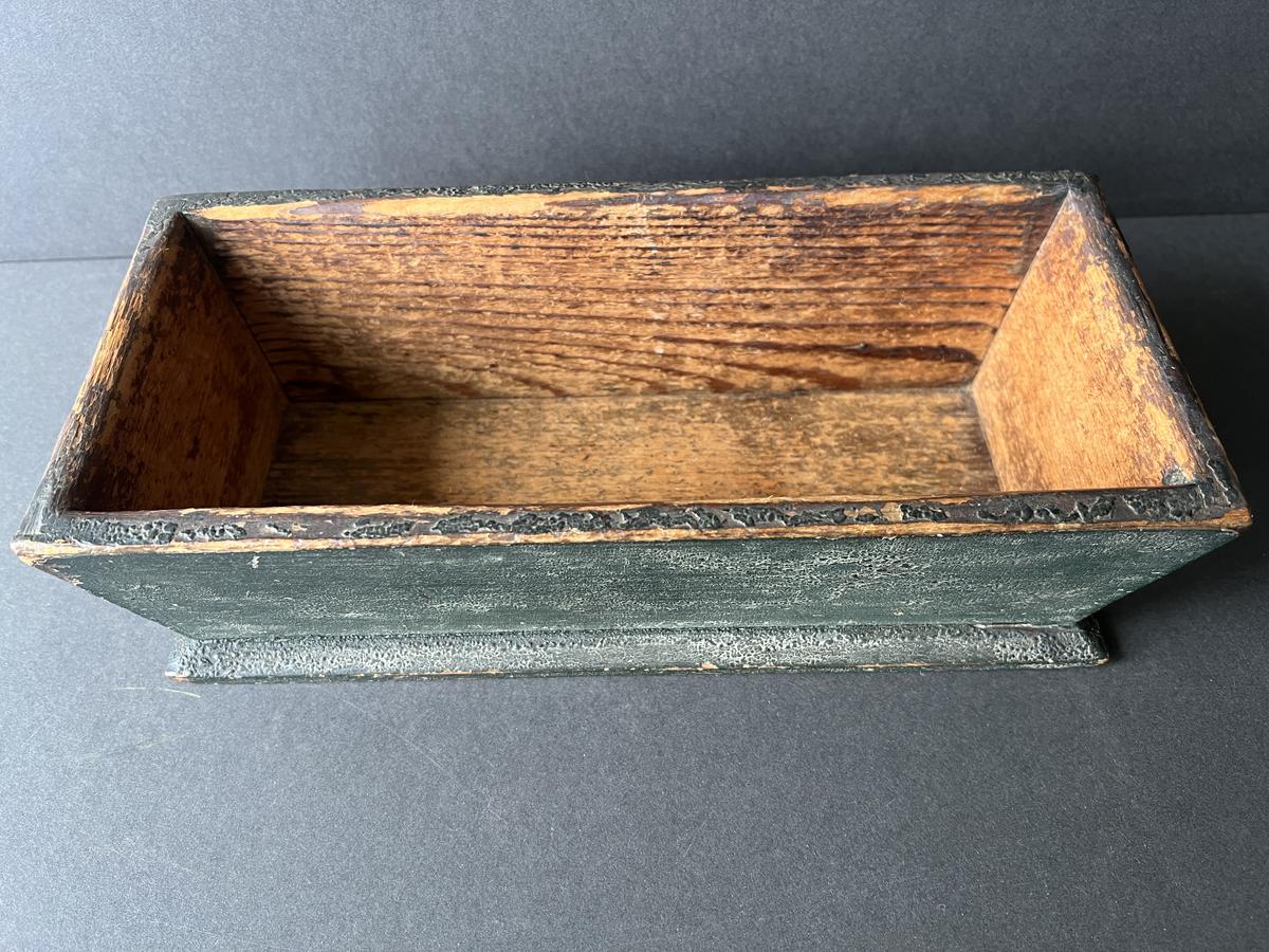 Dark Blue Table Box