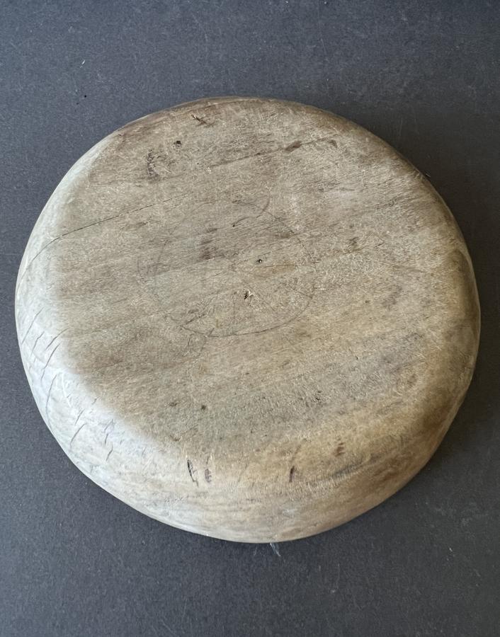 Treenware, Round, Late 19th. century Soap Dish