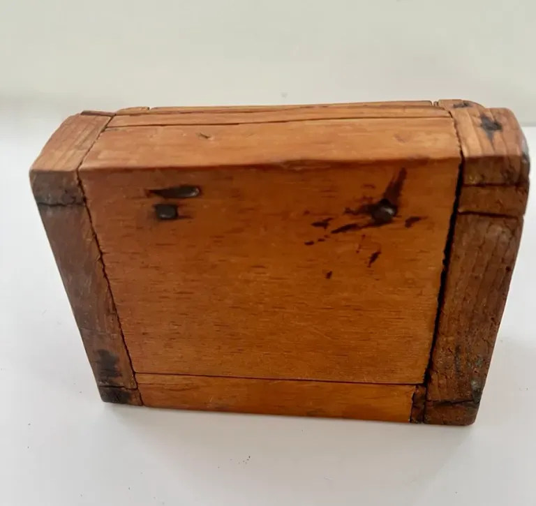 Late 18th. c. Soap Holder