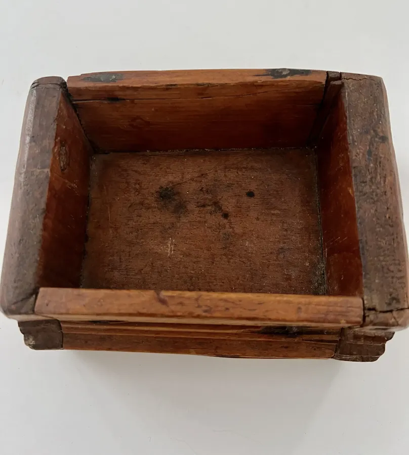Late 18th. c. Soap Holder