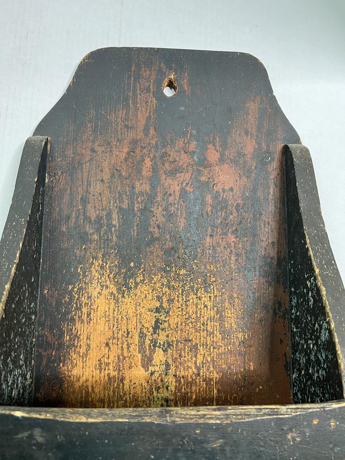 Mid 19th. century, Large Well Wall Box, Best Paint