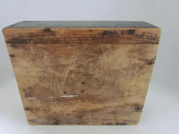 Painted, Divided Table Box
