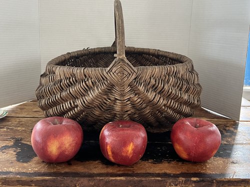 Large Buttock Basket