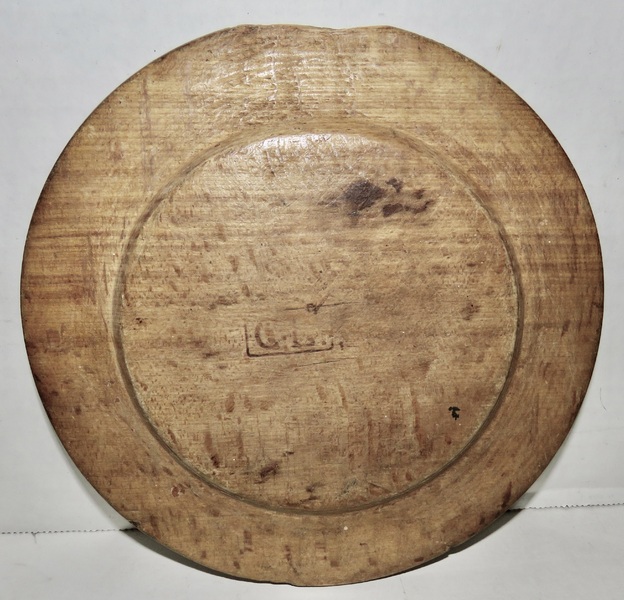 18TH C. AMERICAN TREEN EATING PLATE
