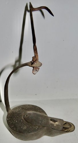EARLY 18TH CENTURY FORGED IRON BETTY LAMP