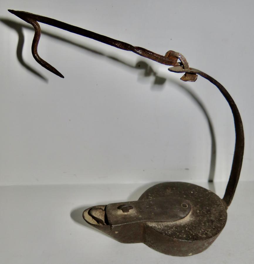 EARLY 18TH CENTURY FORGED IRON BETTY LAMP