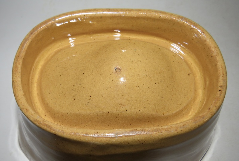 YELLOW WARE FOOD MOLD, GRAPE DESIGN