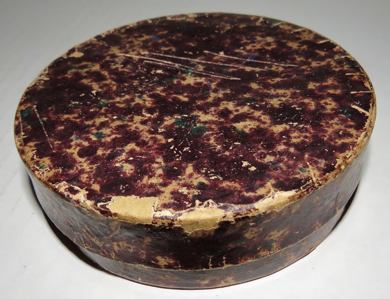 MINI ROUND WALLPAPER BOX, SIGNED, MID-19TH CENTURY