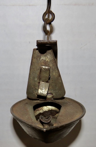 RARE STYLE TIN BETTY LAMP, EARLY 19TH C.
