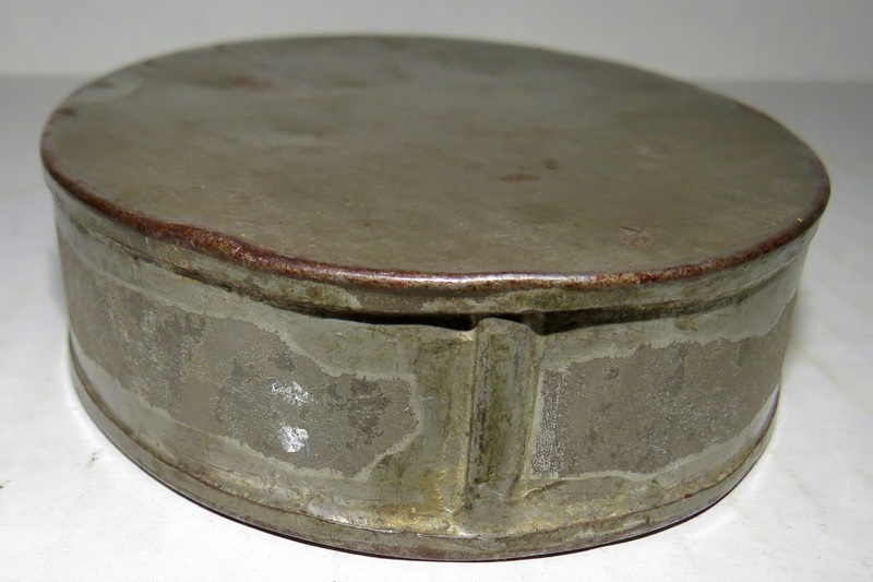 18TH/19TH CENTURY SMALL TIN CANTEEN
