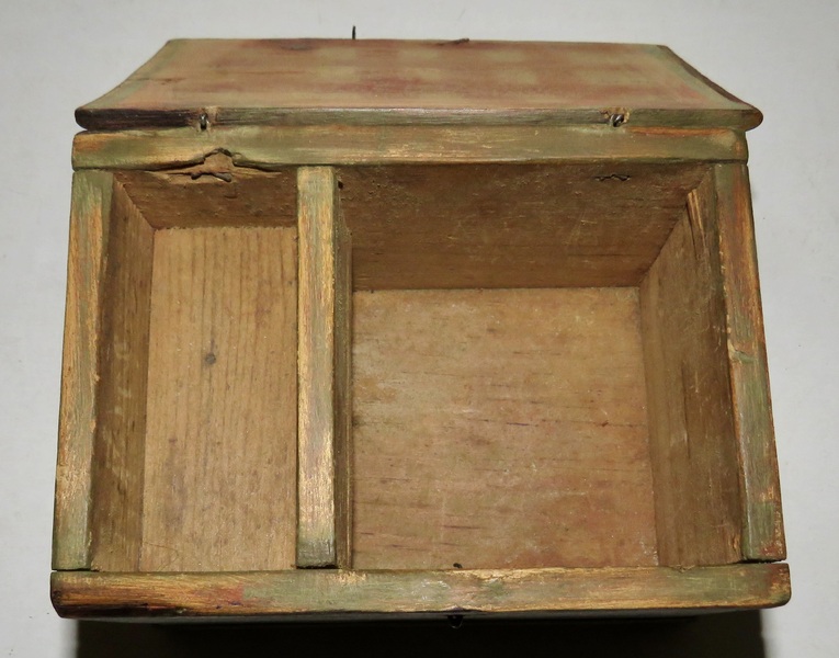 RARE 18TH C. AMERICAN MINI BLANKET BOX ORIG. PAINT