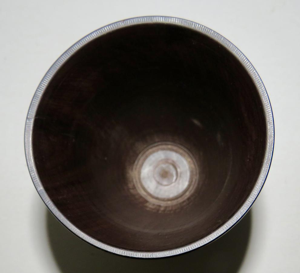 18TH CENTURY WALNUT TAVERN DRINKING CUP, 3 1/4"