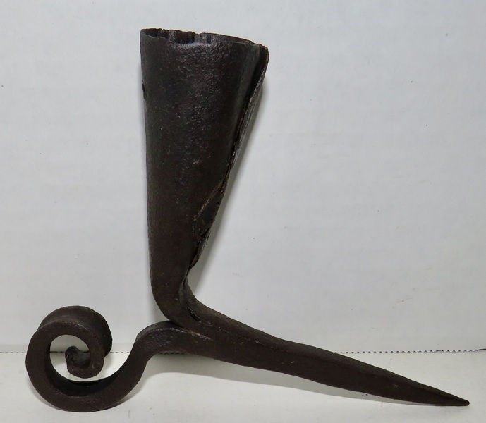 18TH C. FORGED IRON SPIKE CANDLEHOLDER W/ CURL