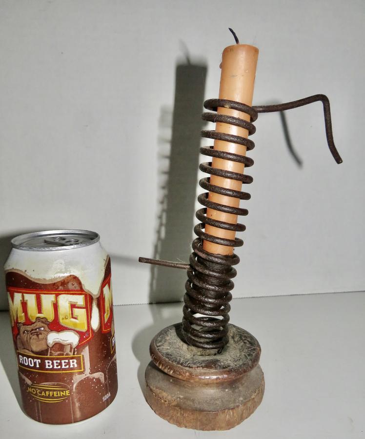 17TH/18TH C. SPIRAL CANDLE HOLDER, WOODEN BASE