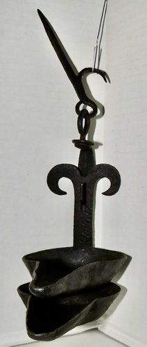 PILGRIM ERA DOUBLE CRUSIE LAMP, RAM'S HORN BACK