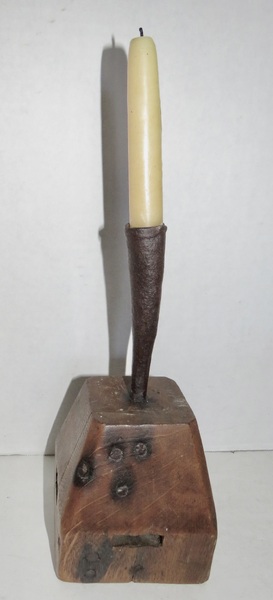 PILGRIM ERA SPIKE CANDLE HOLDER WOOD BASE AMERICAN