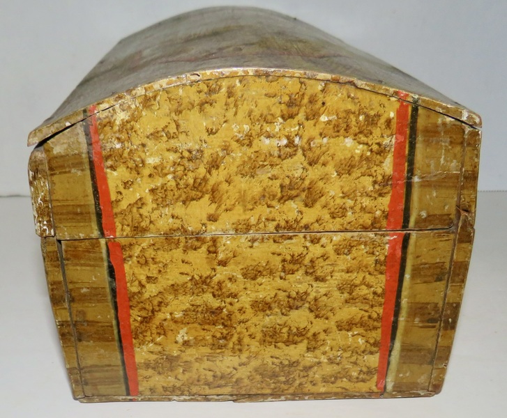WONDERFUL 18TH NH SPONGE DECORATED SMALL DOC. BOX