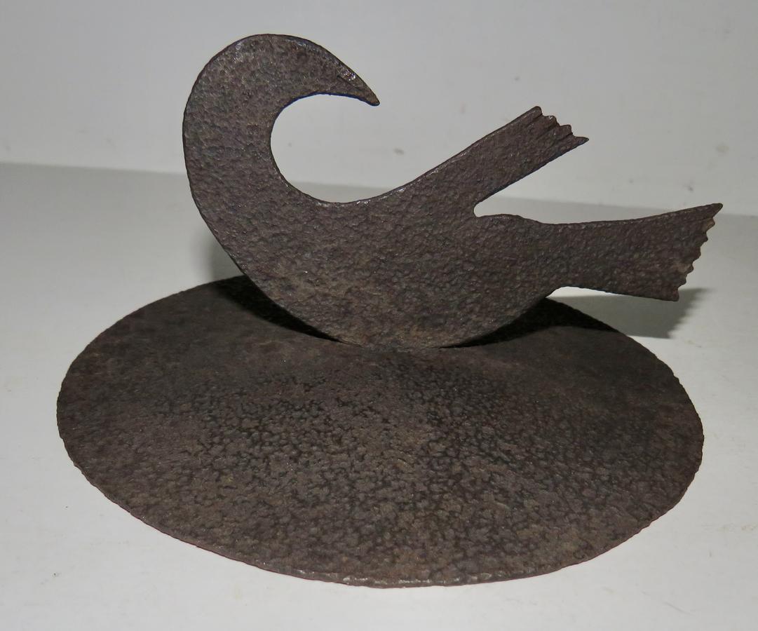 18TH C. PA CAST IRON POSNET WITH RARE BIRD ON LID