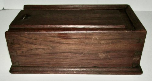 EARLY 18TH CENTURY TABLE SPICE BOX, DOVETAILED