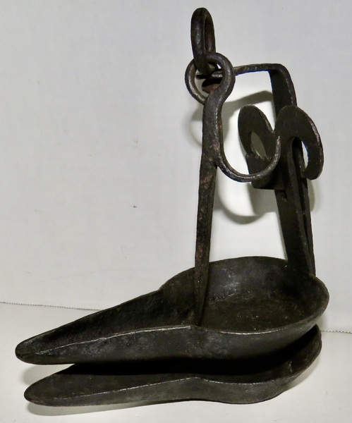 PILGRIM ERA DOUBLE CRUSIE LAMP, RAM'S HORN BACK