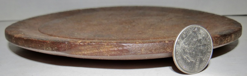 EARLY 18TH C. AMERICAN MAPLE THIN EATING DISH, 8"